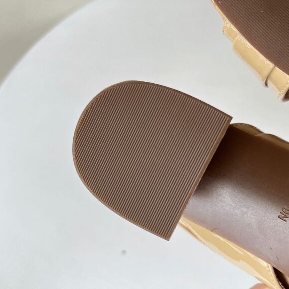 NEW! VANELi Clovis Block Patent Leather Ecru Sling Back Casual Sandals Low Hee - Picture 2 of 11